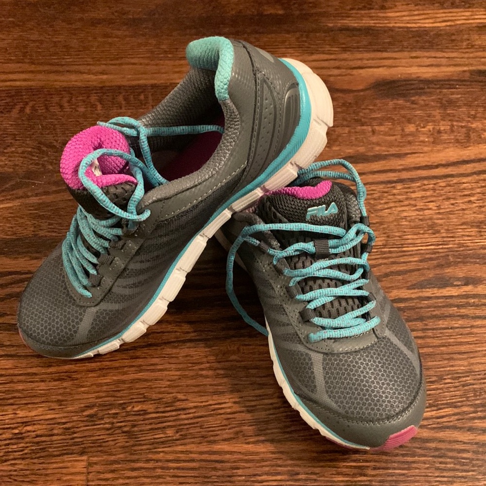 Women’s size 9 FILA sneakers
